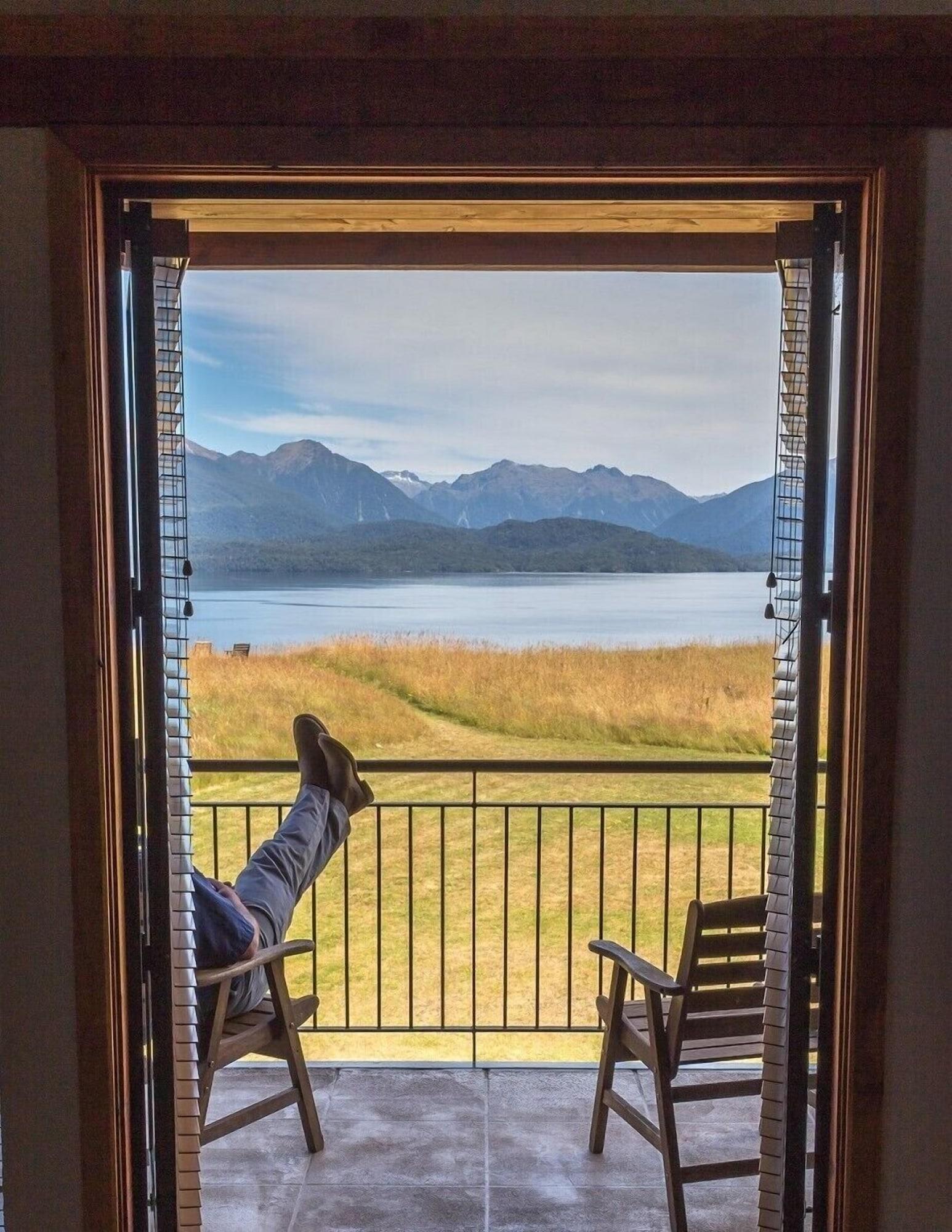 Fiordland Lodge Te Anau Dış mekan fotoğraf