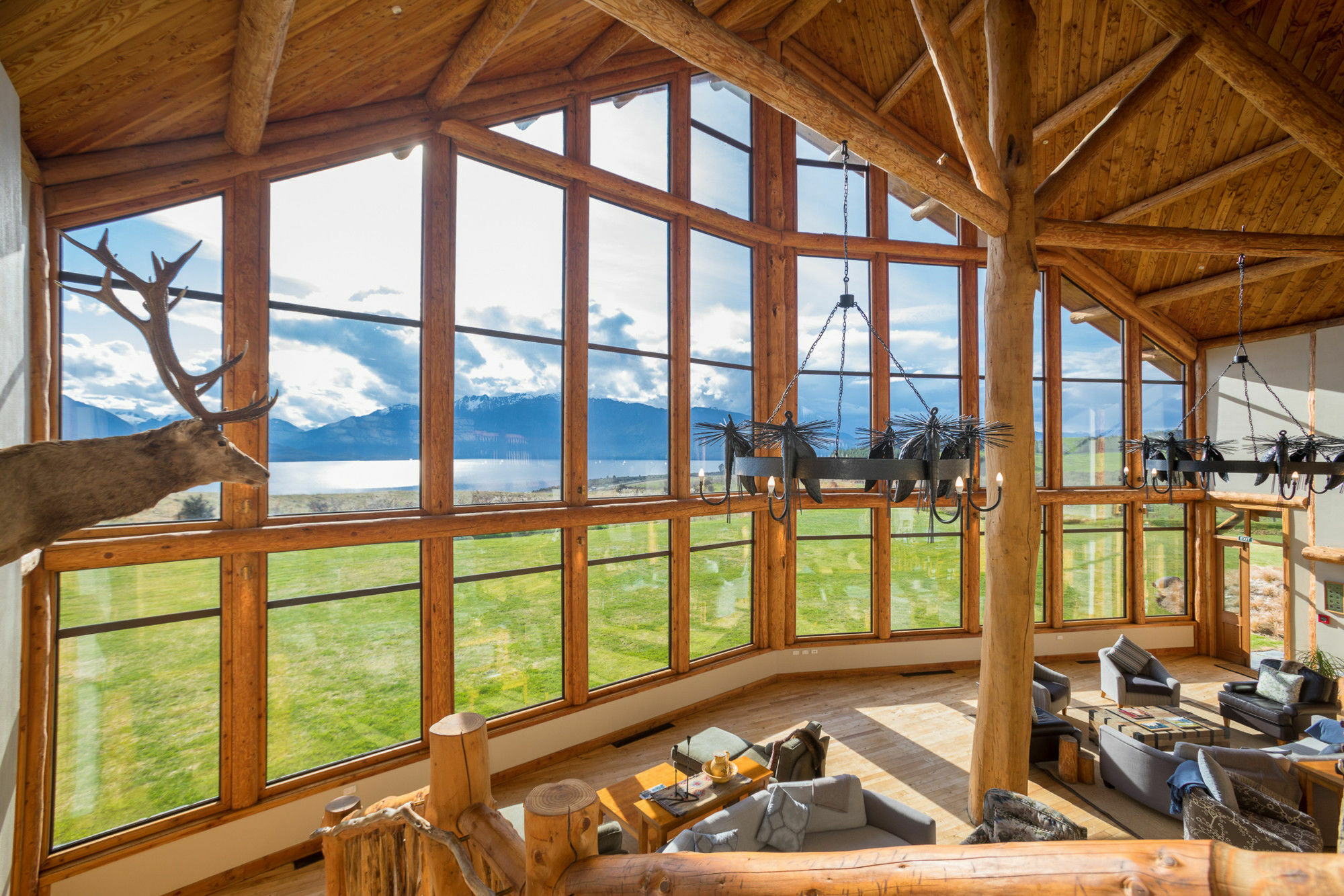 Fiordland Lodge Te Anau Dış mekan fotoğraf