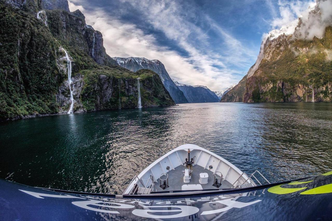 Fiordland Lodge Te Anau Dış mekan fotoğraf