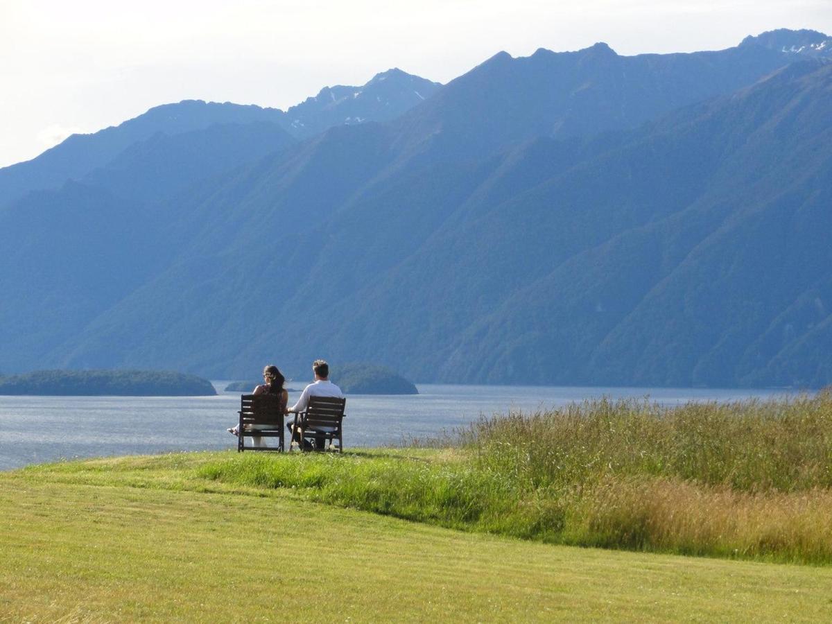 Fiordland Lodge Te Anau Dış mekan fotoğraf
